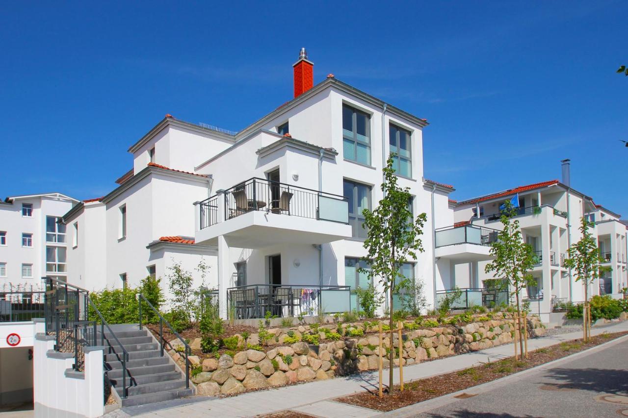 Zentrale Fewo Mit Terrasse, Gratis Nutzung Vom Ahoi Erlebnisbad Und Sauna In Sellin - Villa Anni Fewo 02 Goehren  Exterior photo