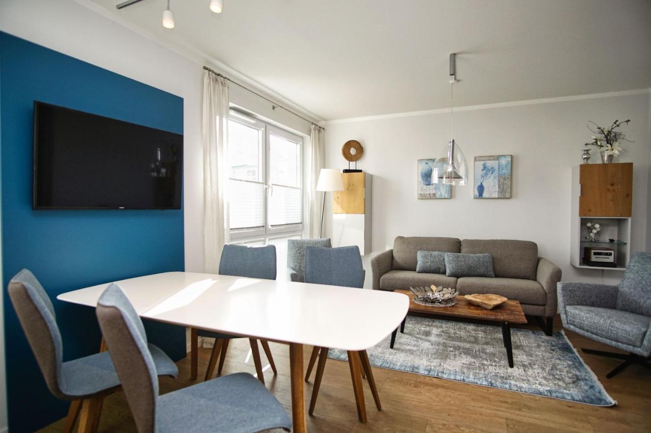 Zentrale Fewo Mit Terrasse, Gratis Nutzung Vom Ahoi Erlebnisbad Und Sauna In Sellin - Villa Anni Fewo 02 Goehren  Exterior photo