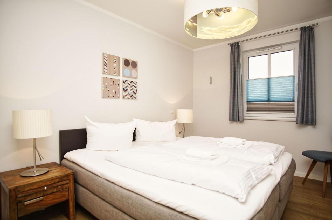 Zentrale Fewo Mit Terrasse, Gratis Nutzung Vom Ahoi Erlebnisbad Und Sauna In Sellin - Villa Anni Fewo 02 Goehren  Exterior photo